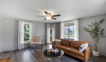 718 N Cedar St, Auburn, IN 46706