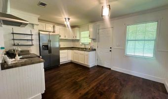258 Conrad Ln, Bay St. Louis, MS 39520