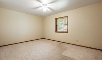 35 Fenchurch Dr, Bella Vista, AR 72715
