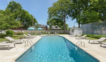 364 Bellevue Ave A6, Newport, RI 02840