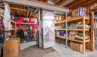 1206 3rd Ave SE, Altoona, IA 50009