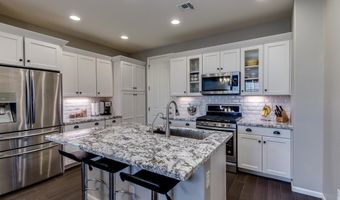 2477 W Market Pl 32, Chandler, AZ 85248