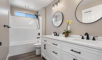 25480 Bachelor Ln, Bend, OR 97701