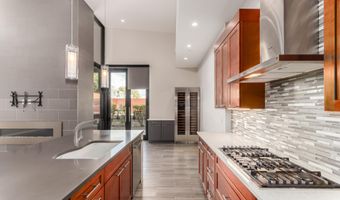 6525 E CAVE CREEK Rd 3, Cave Creek, AZ 85331