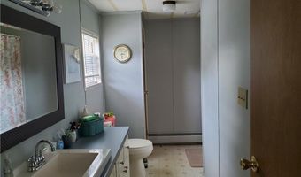 83 Sherwood Valley Ln, Coventry, RI 02816