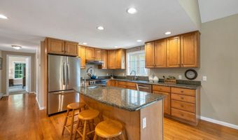 54 Liberty Ln, Barrington, NH 03825