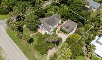 145 Bay Ave, Apalachicola, FL 32320