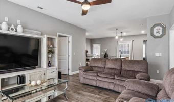 826 Barnes St, Albertville, AL 35950