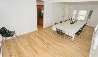 6 Margo Ct, Airmont, NY 10901