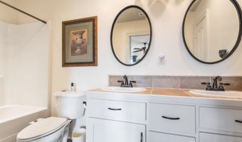 121 Acacia Ln, Abbeville, LA 70510