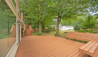 11108 Creekside Dr, Allendale, MI 49401