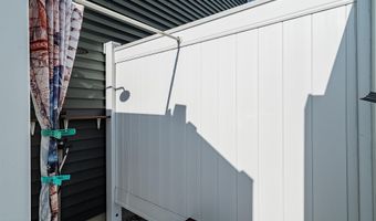 22 Toppinglift Dr, Bayville, NJ 08721