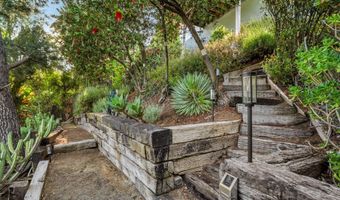 8615 Skyline Dr, Los Angeles, CA 90046