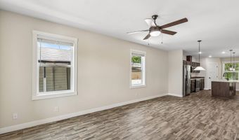 7368 NE BERWICK Dr 3, Ankeny, IA 50021
