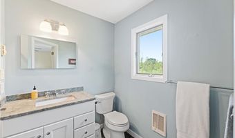 106 Lauri Dr, Charlestown, RI 02813