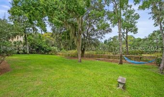 30 Dolphin Point Dr, Beaufort, SC 29907