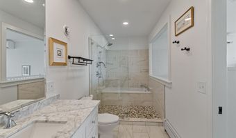 33 North Ave 12, Burlington, VT 05401