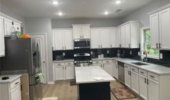 825 Streamview Way, Alpharetta, GA 30004