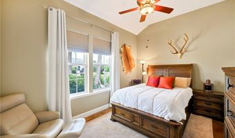 100 Dolphin Ct, Aransas Pass, TX 78336