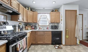 606 DeKalb Ave, Auburn, IN 46706