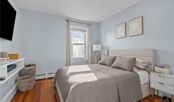 27 Ferncliff Ave, North Providence, RI 02911