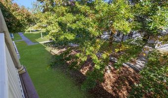 231 Maple Ave 204, Newport, RI 02840