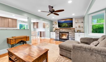 5576 Kidder Rd, Almont, MI 48003