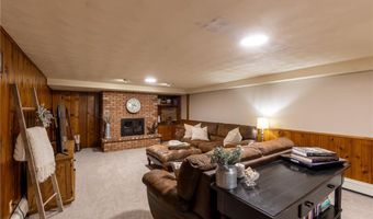 1505 16th St SW, Austin, MN 55912