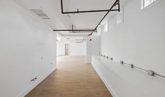 11 Indian Wells Hwy, Amagansett, NY 11930
