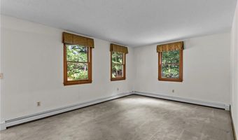 30 Pacheco Dr, North Smithfield, RI 02896