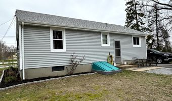 320 Halls Hill Rd, Colchester, CT 06415