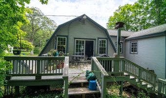 53 Henry St, Amherst, MA 01002