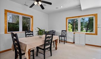 1527 N Harrison St, Algonquin, IL 60102