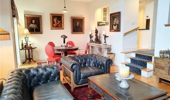 15 Hammersmith Rd #14, Newport, RI 02840