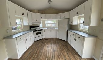 8 Second St, Beacon Falls, CT 06403