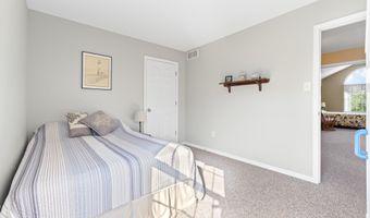 5 Overlook Ct, Bayville, NJ 08721