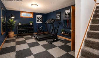 90 Clizbe Ave, Amsterdam, NY 12010