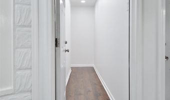 22 E 44TH St, Bayonne, NJ 07002