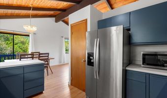 2130 Kauhikoa Rd A, Haiku, HI 96708