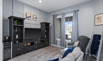 1895 E CRESCENT Way, Chandler, AZ 85249