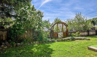 205 N C St, Albion, WA 99125
