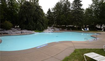 226 Adams Pointe Blvd 1, Adams Twp., PA 16046