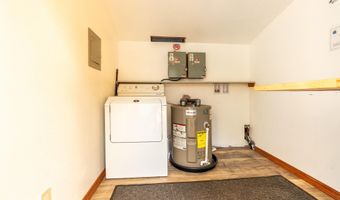 97799 Hanscam Ln, Brookings, OR 97415