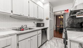 173 Kennedy Dr 173, Bridgeport, CT 06606