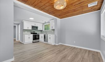 39 Spring Glen Rd, East Lyme, CT 06357
