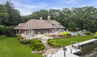 99 Holly Ln, Bayville, NJ 08721