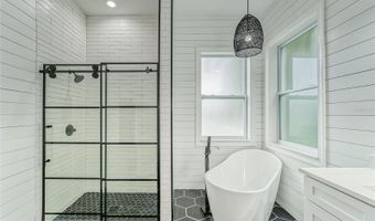 5718 SEA TURTLE Pl, Apollo Beach, FL 33572