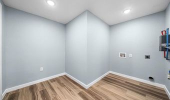 1108 9th St, Barling, AR 72923
