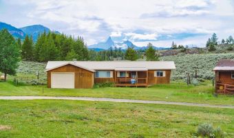 31 Posten Rd, Cody, WY 82414