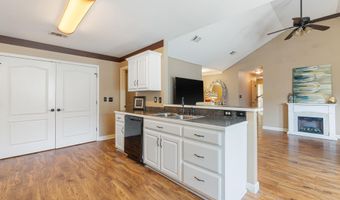 1641 White Oak Cir, Benton, AR 72019